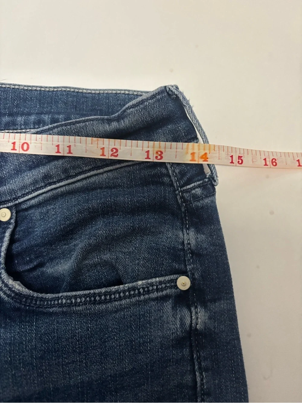 Mother The Dazzler Hoover Getalongs Jeans